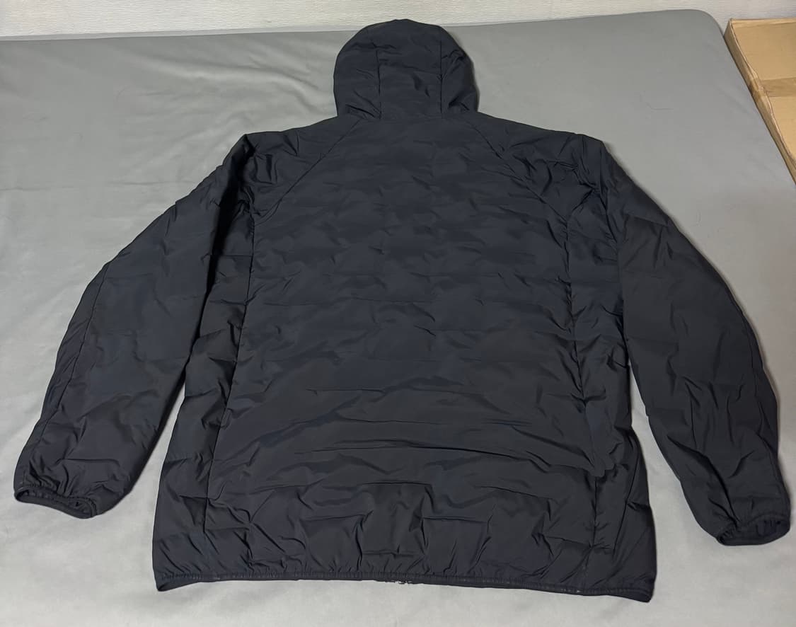 유니클로 퍼프테크 파카 블랙 XL 상품이미지3