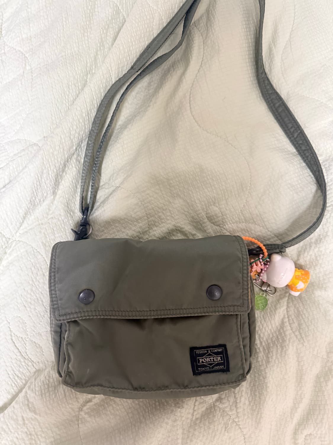 포터 탱커 숄더백 세이지 그린 상품이미지1