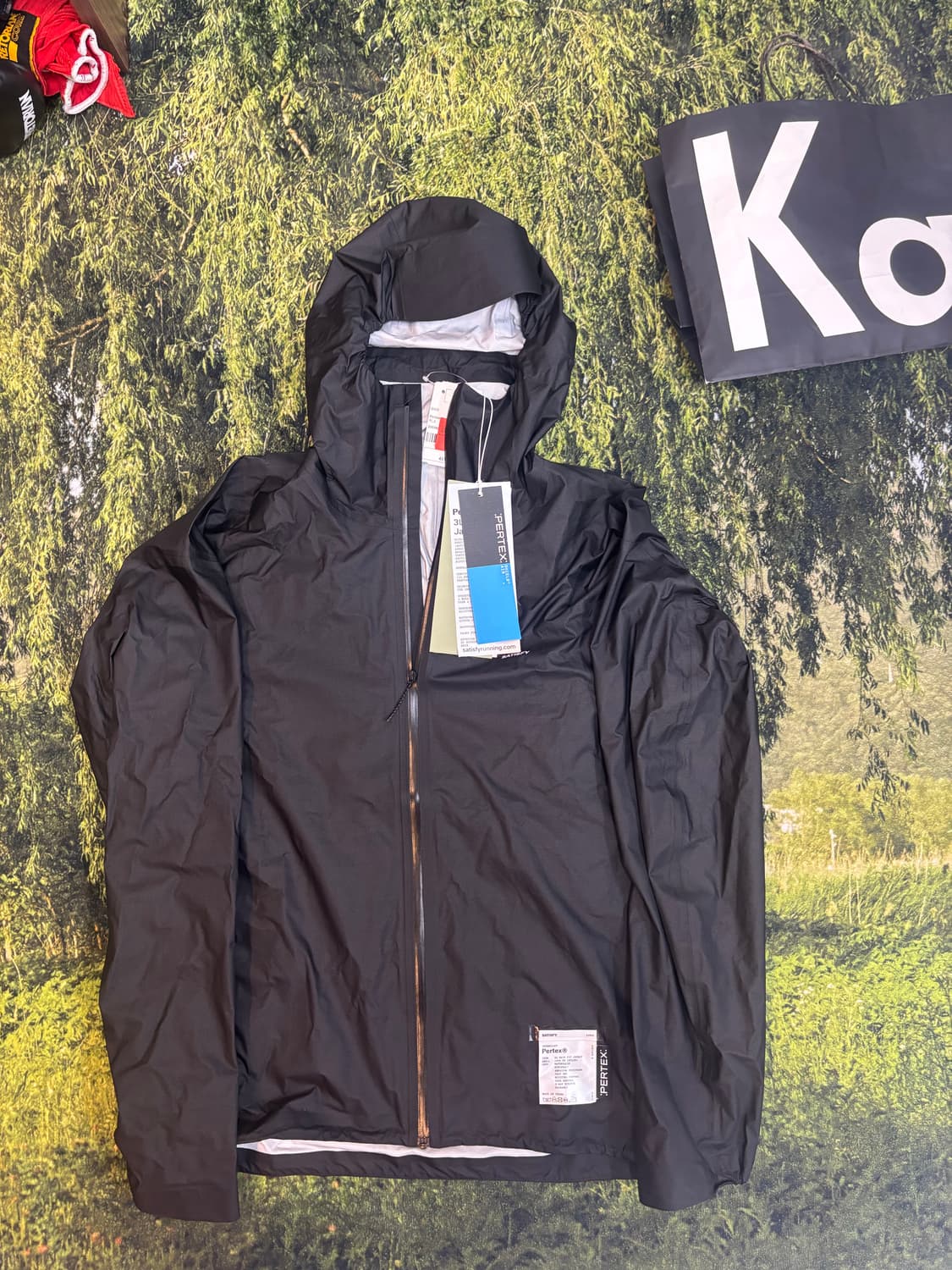 [새상품] Satisfy Pertex 3L Rain Fly Jacket 상품이미지1