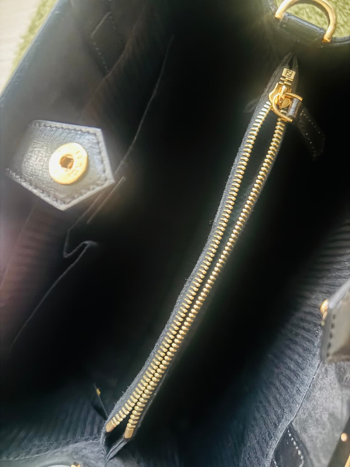 정품 펜디가방 크로스 토트 상품이미지8