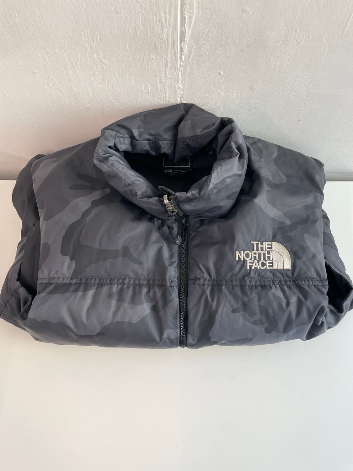 thenorthface 눕시 700 카모플라주 베스트 상품이미지1