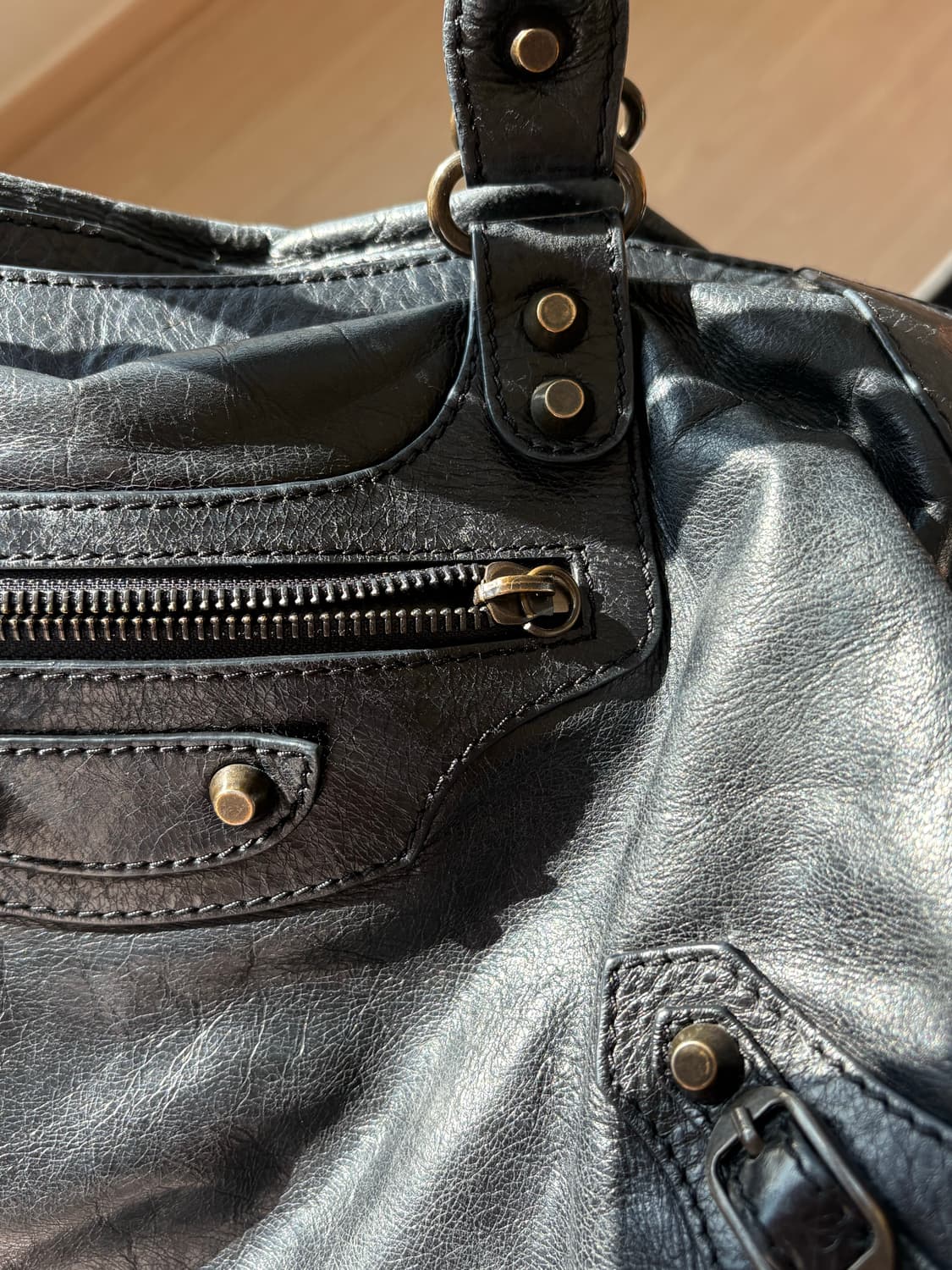 발렌시아가 모터백 시티백 숄더백 상품이미지3