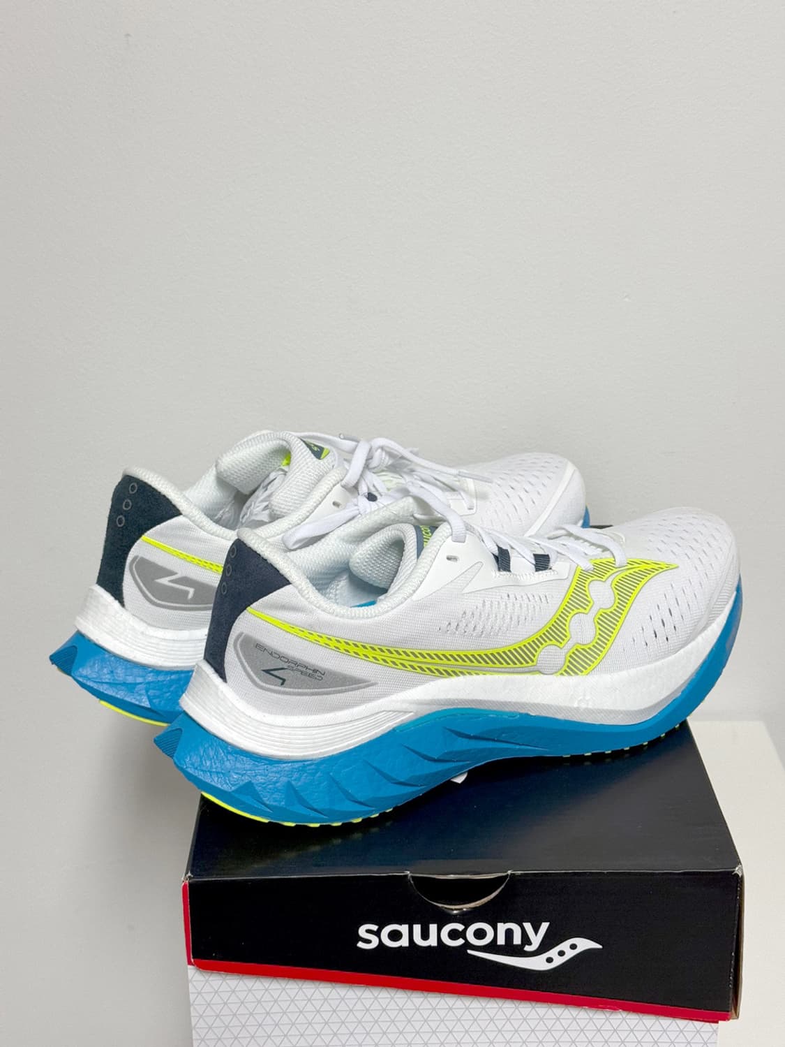 [280] 써코니 엔돌핀 스피드4 비지블루 런닝화 상품이미지3