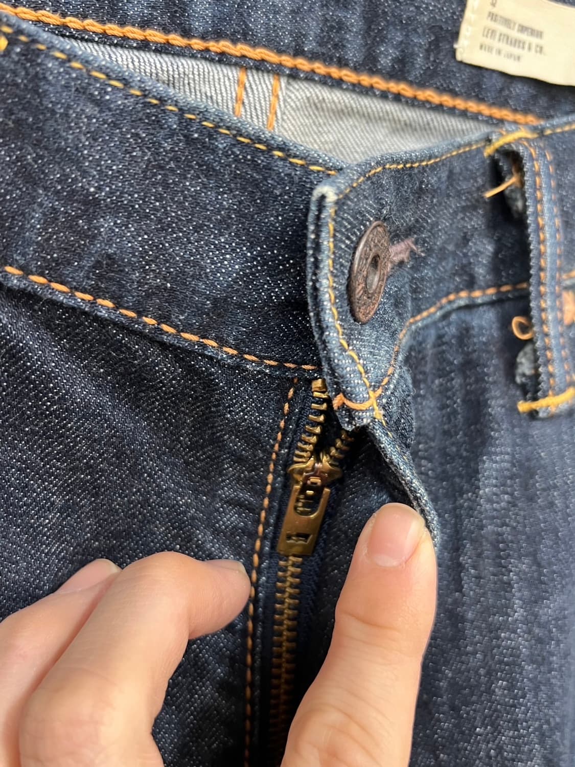 리바이스 502 레귤러 테이퍼드 인디고 생지 데님 팬츠 상품이미지4