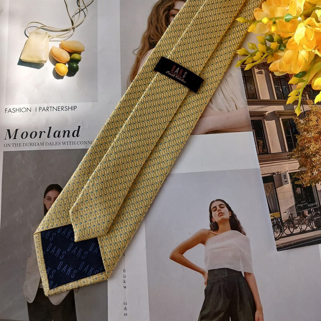 닥스 실크 옐로 도트 자카드 넥타이 8.8cm A+등급 A18932
 상품이미지4