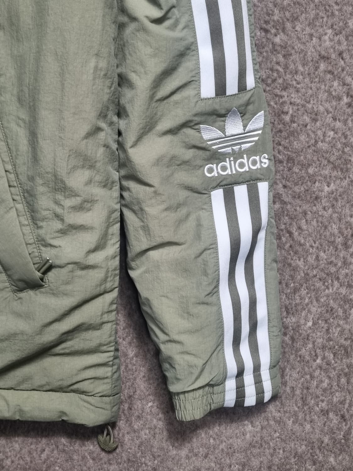 아디다스 남성 리버시블 락업 패딩자켓 상품이미지2