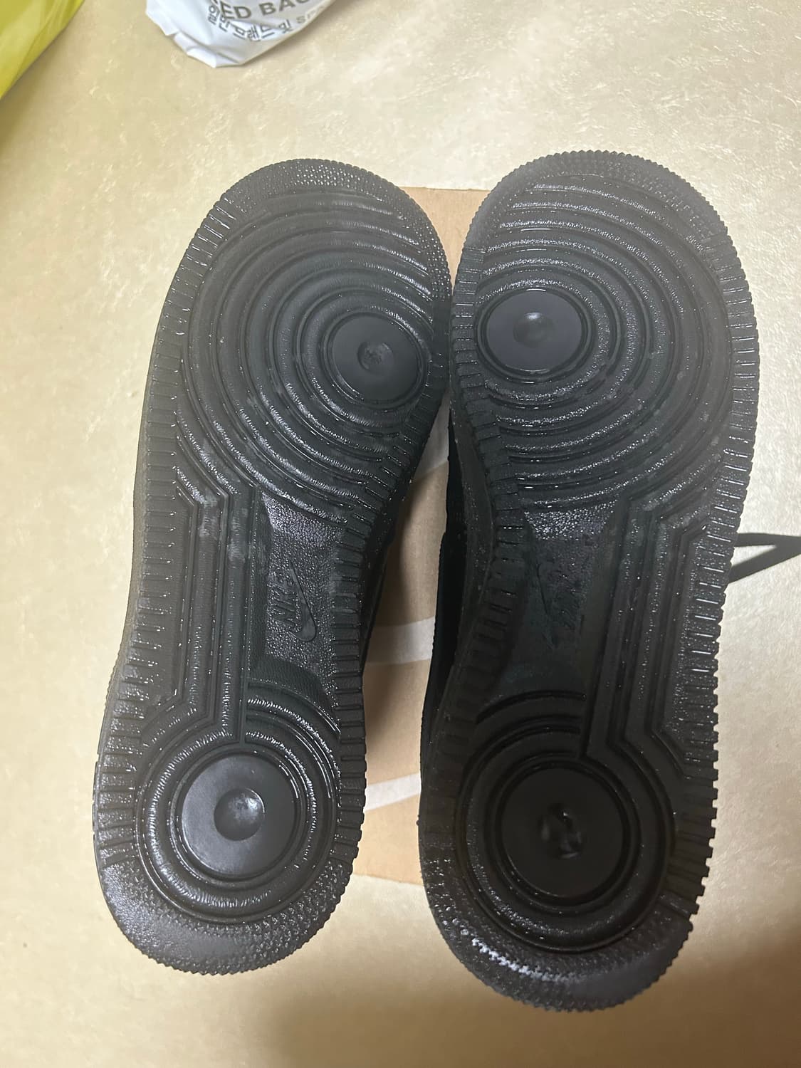 나이키 에어포스 블랙 상품이미지4