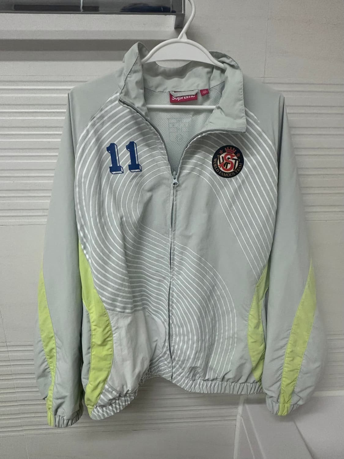 슈프림 24FW 바람막이(슈프림 S로고 트랙자켓) 상품이미지2