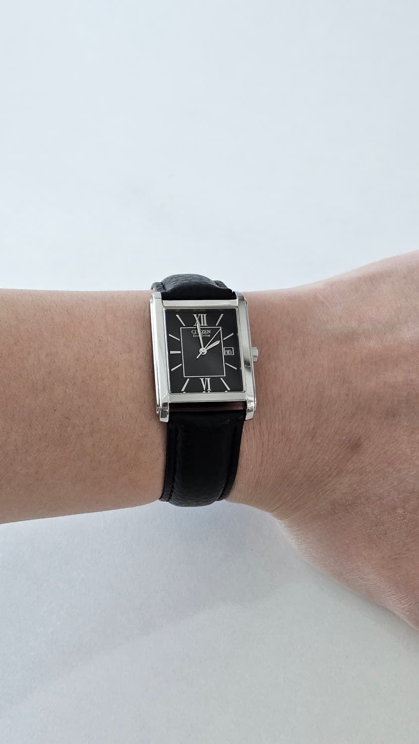 시티즌 에코드라이브 사각 가죽 시계 상품이미지2