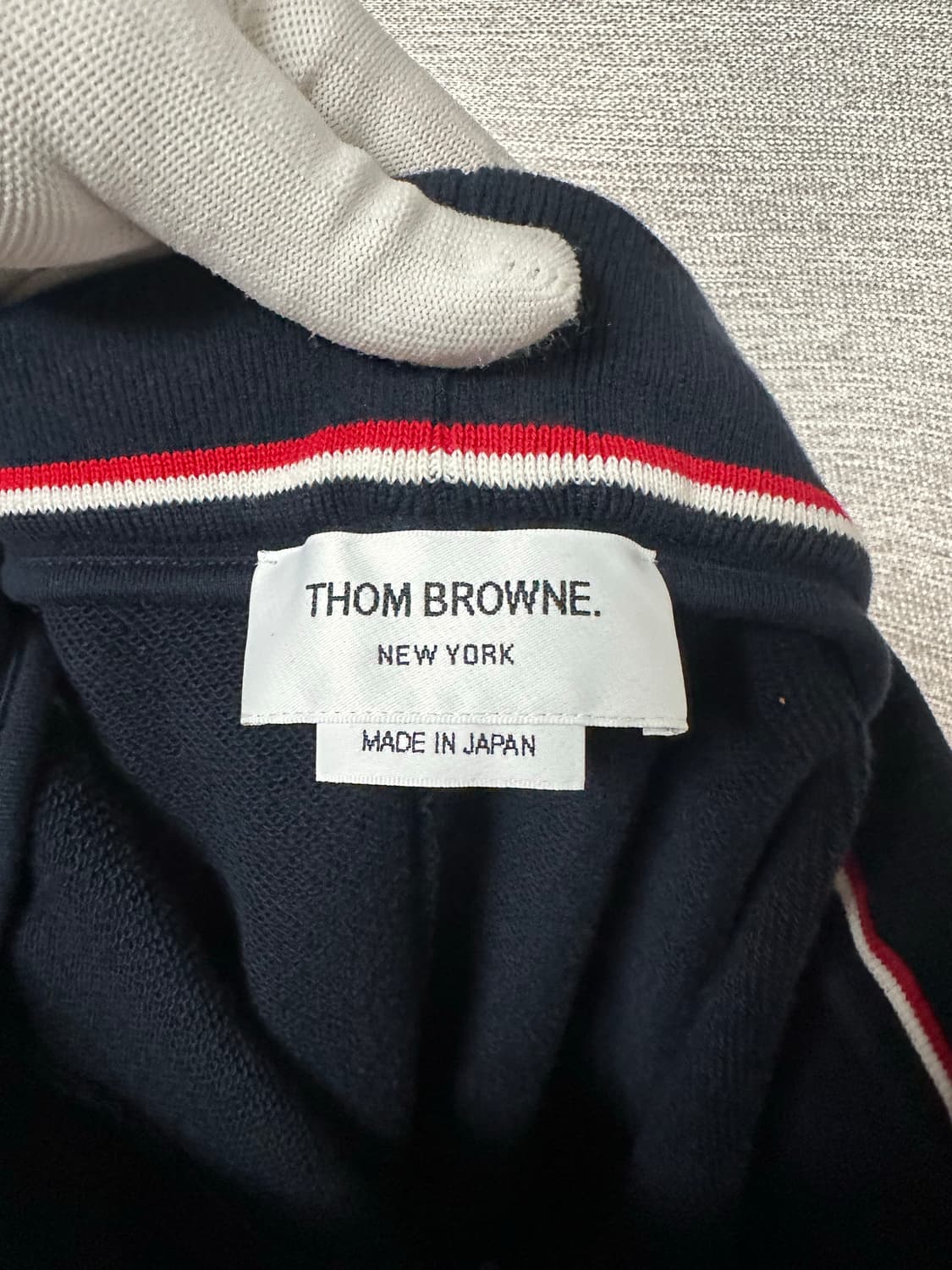 톰브라운 4선 트레이닝 하프팬츠 네이비 (5) 상품이미지5