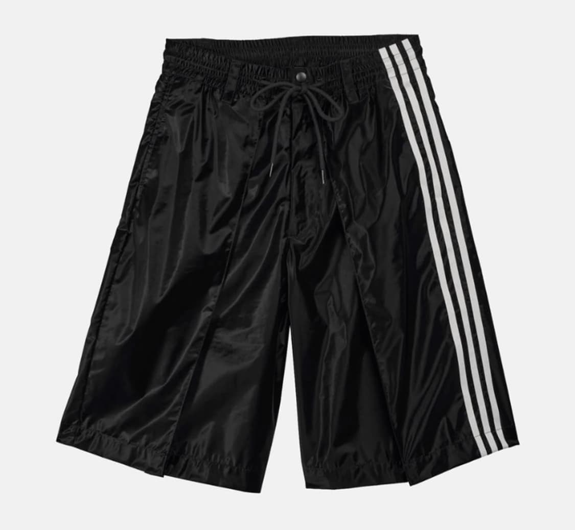 Y-3 글로시 버뮤다 팬츠 상품이미지2