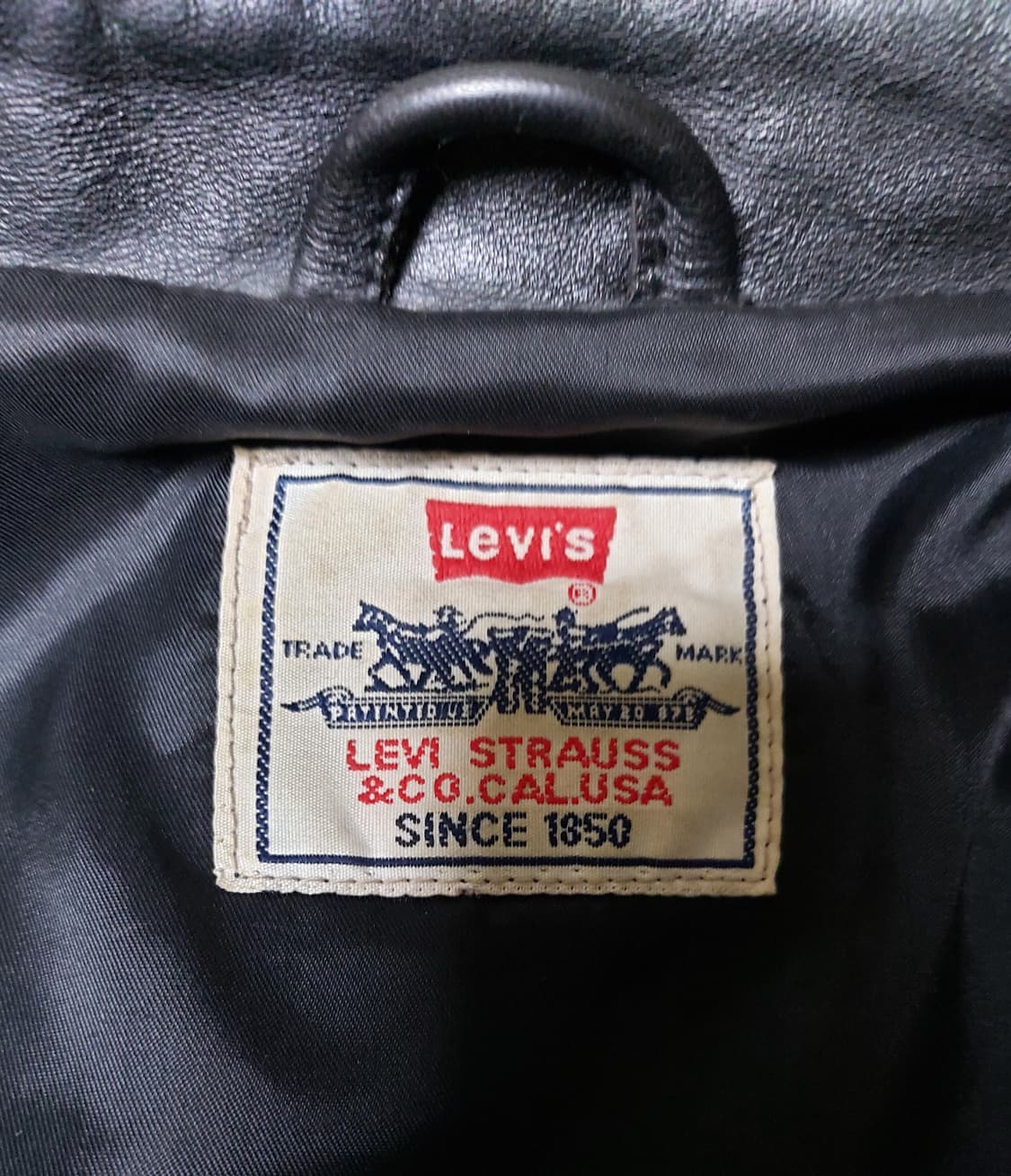 리바이스 90s 블랙탭 소가죽 라이더 자켓  (100)

 상품이미지9