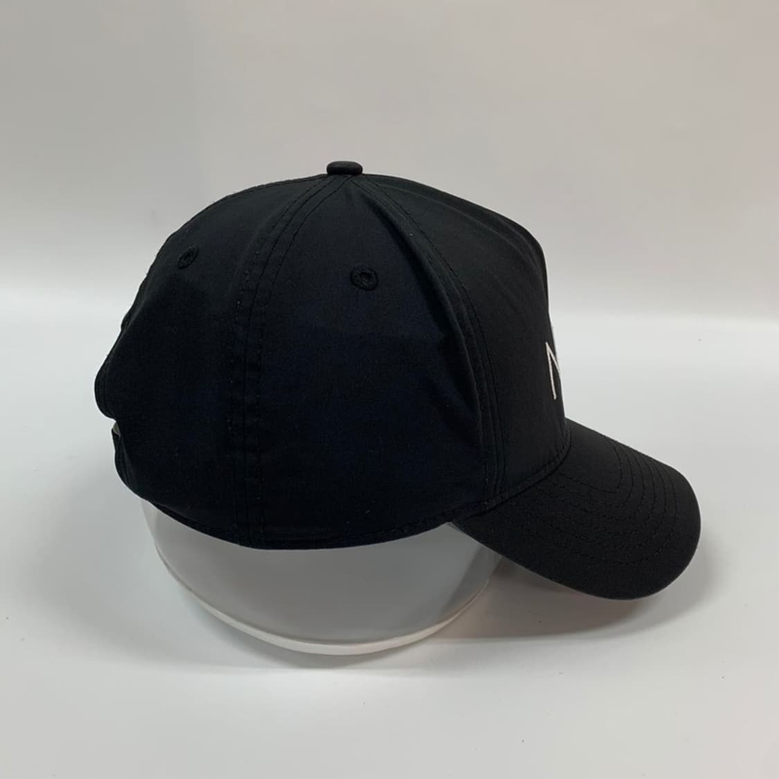 뉴에라 NYC 로고 테크 제트캡 상품이미지4