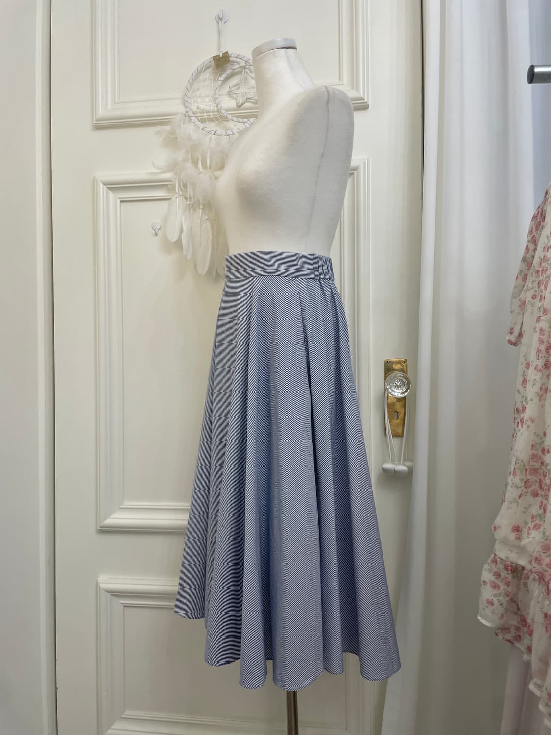 white navy stripe basic flare skirt 상품이미지2