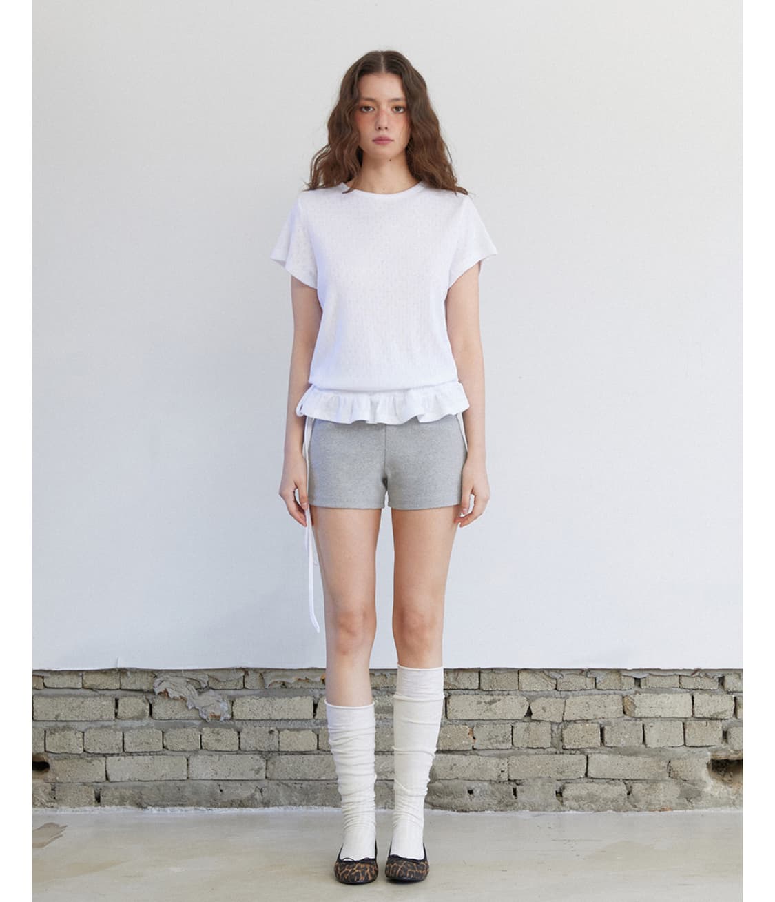 [새상품] rense 렌세 Eyelet Frill Half T-shirt 상품이미지3
