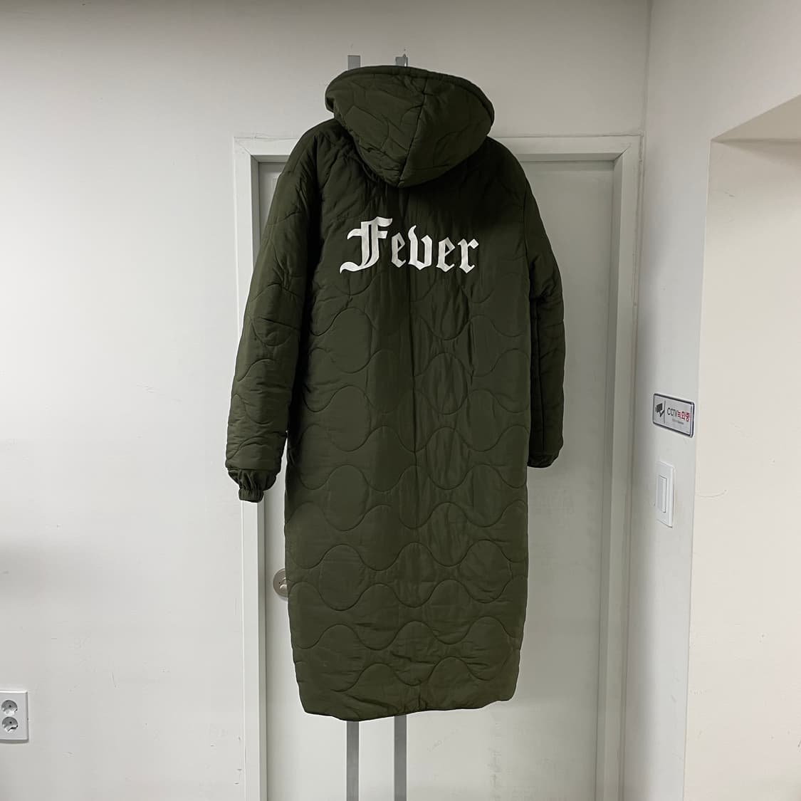 쟈딕앤볼테르 리버시블 후드 퀄팅 코트 카키 2 상품이미지7