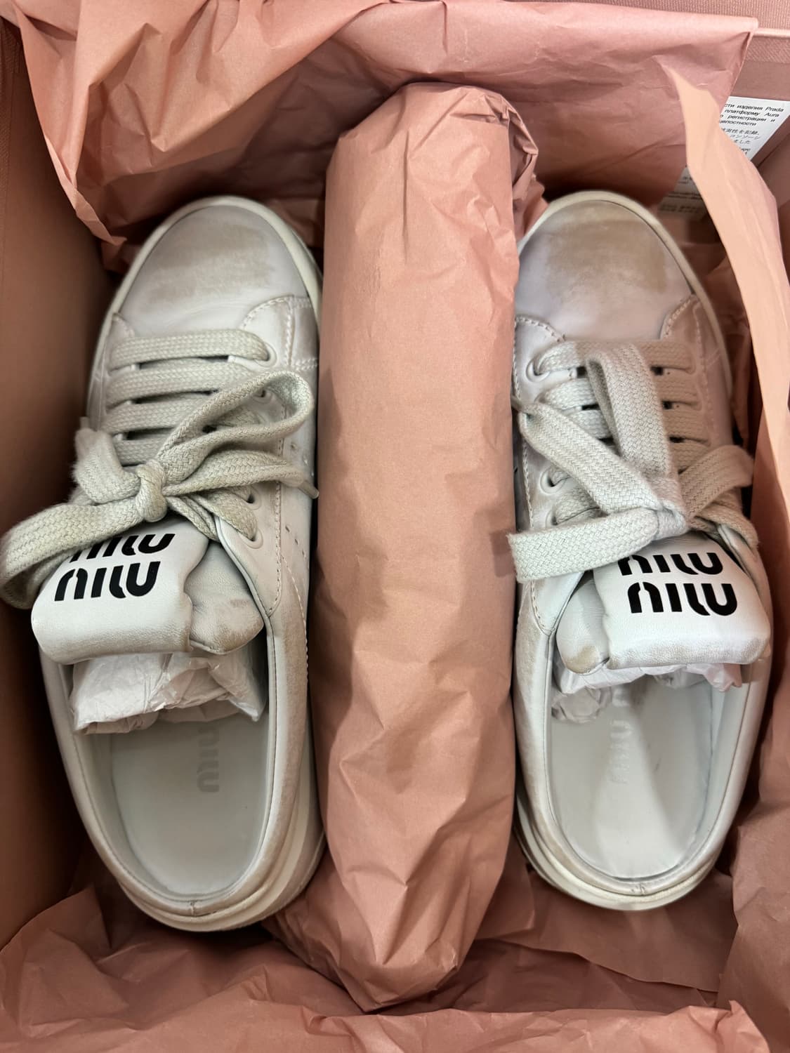 미우미우 여성 블리치드 스니커즈 36.5 (230) 상품이미지2