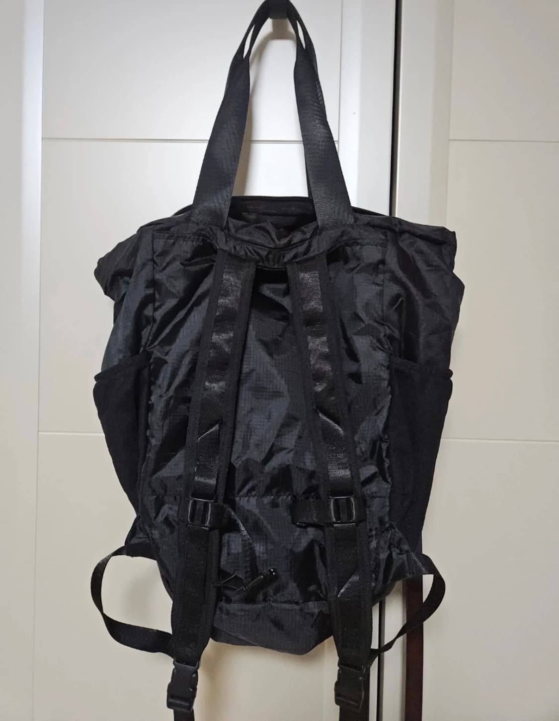 파타고니아 울트라라이트 블랙 홀 토트 팩 백팩 27L 상품이미지4