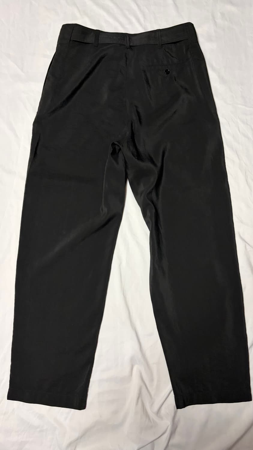 [46] 르메르 드라이실크 벨티드 루즈 팬츠 스퀴드잉크 상품이미지8