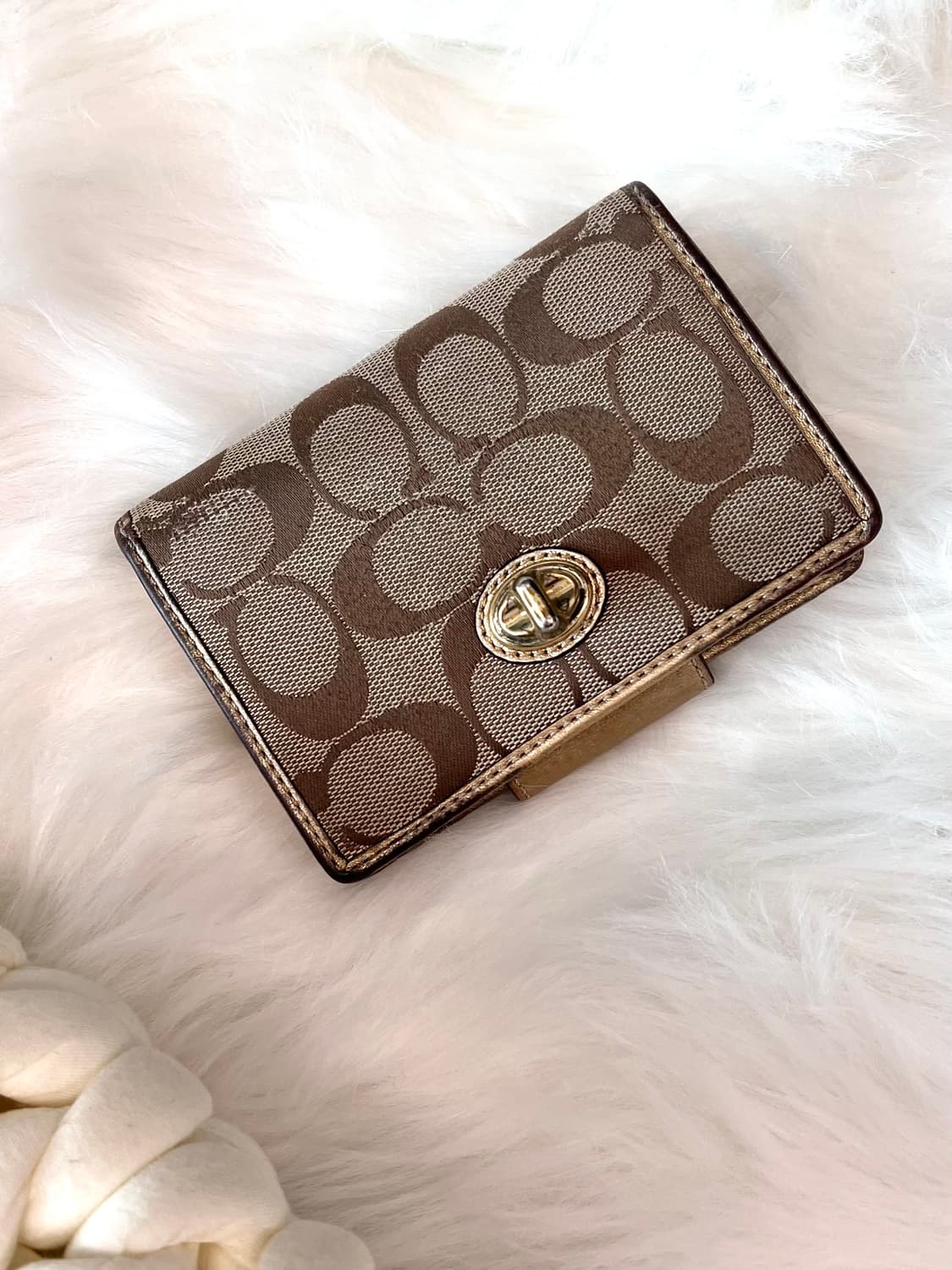 90s coach 시그니처 턴락 골드 캔버스 레더 월렛 반지갑 상품이미지2