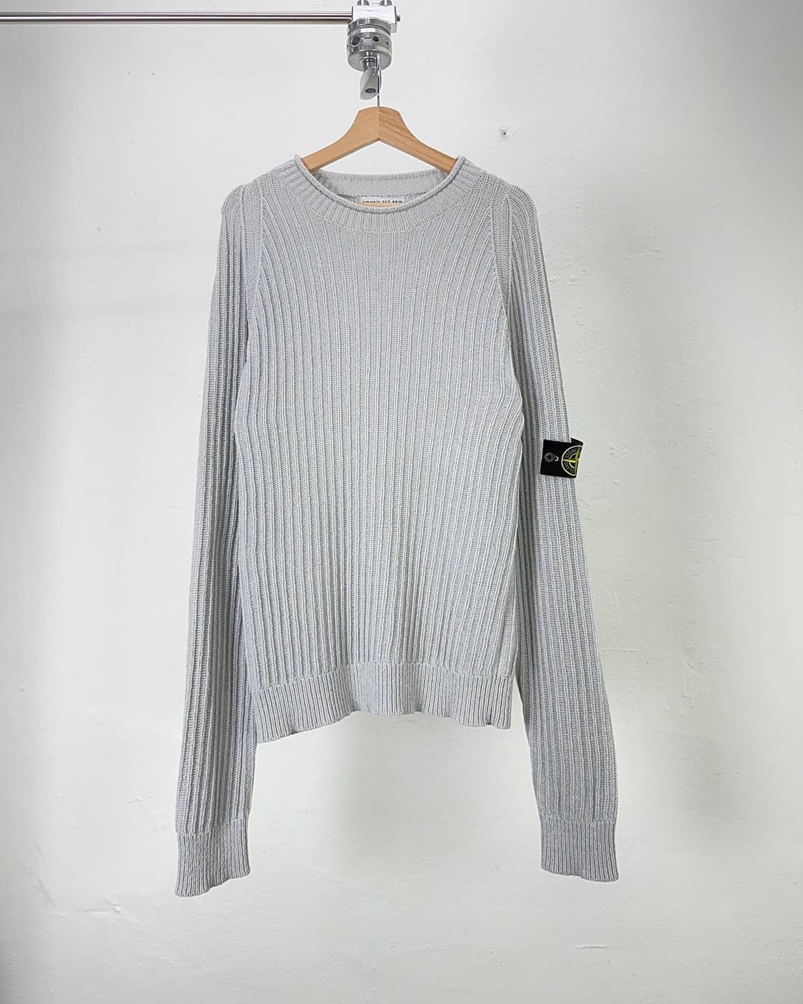 스톤아일랜드 라이트 그레이 풀 립 퓨어 크루넥 울 니트 상품이미지1