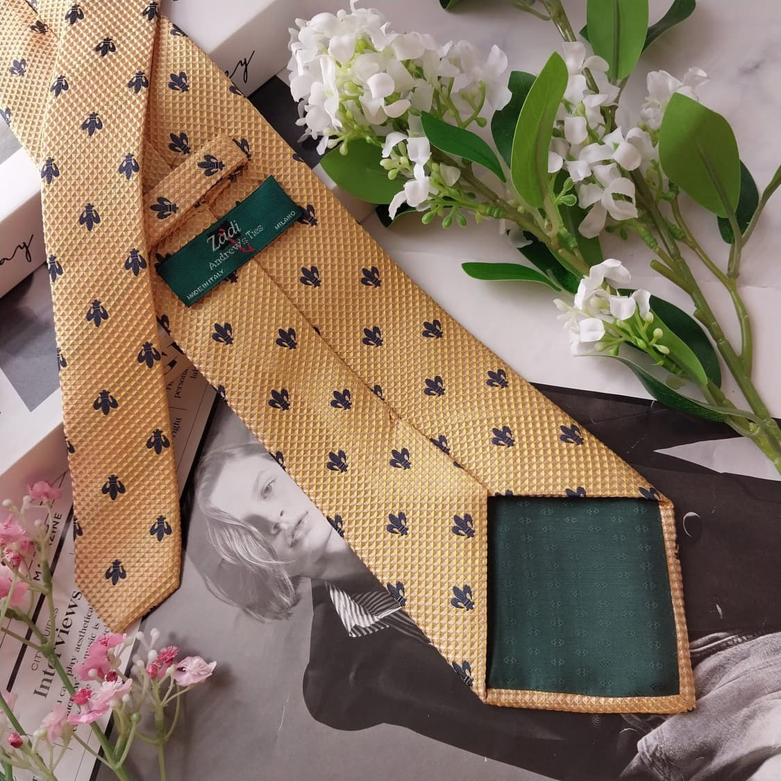 앤드류스 타이 실크 옐로우 패턴 넥타이 9.5cm 새제품 K1909
 상품이미지4