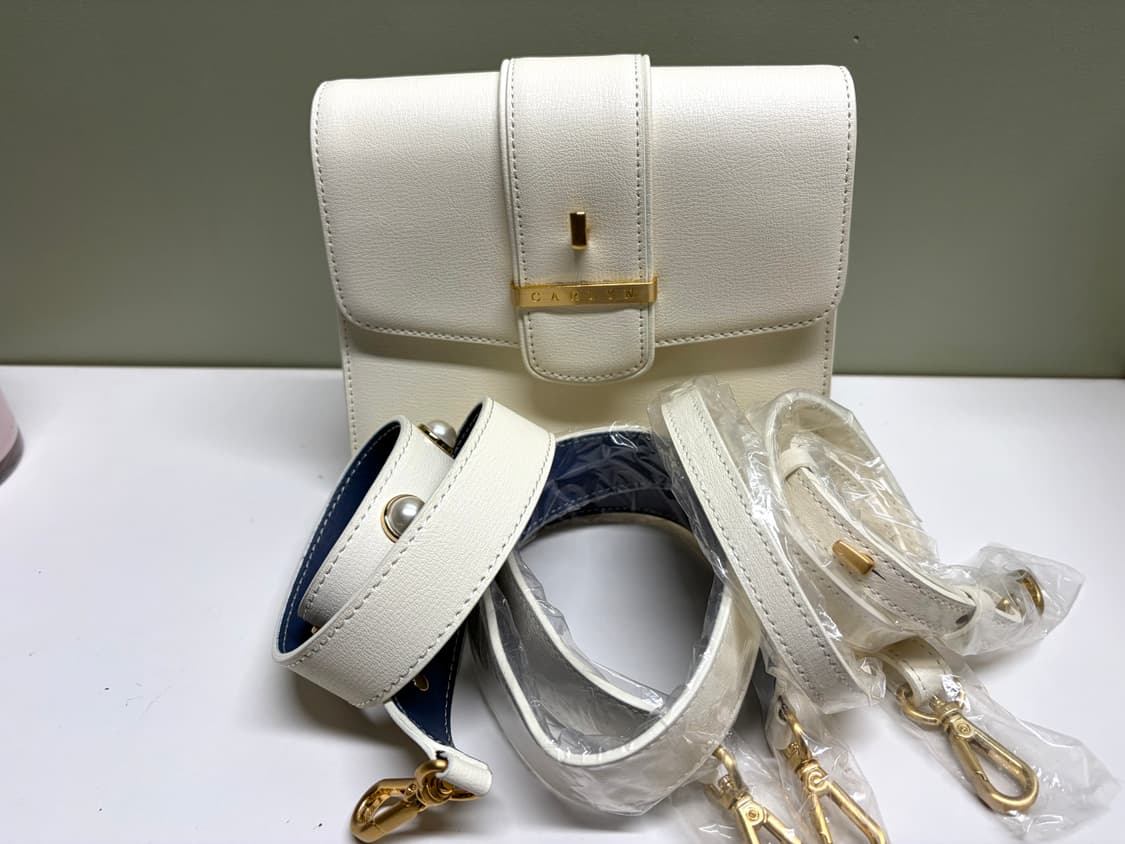 [새상품] 칼린핸드백&지갑세트(스트랩 3종 포함) 상품이미지2