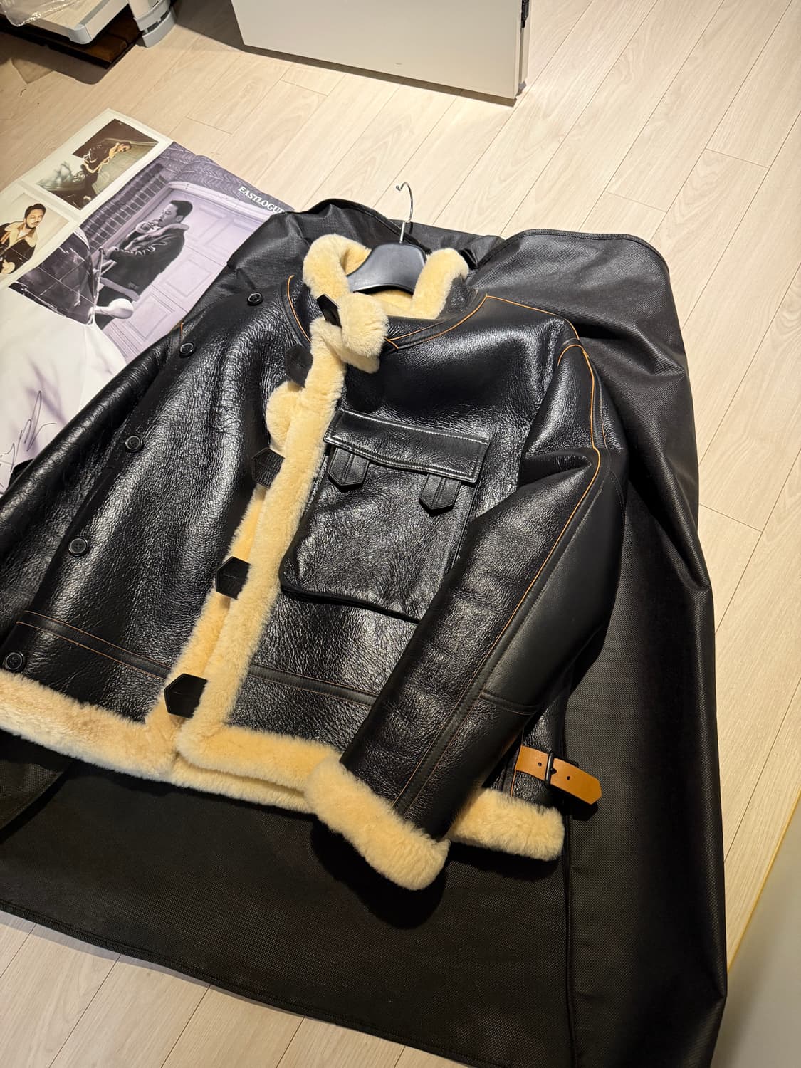 이스트로그 모터사이클 무스탕 변요한 상품이미지1