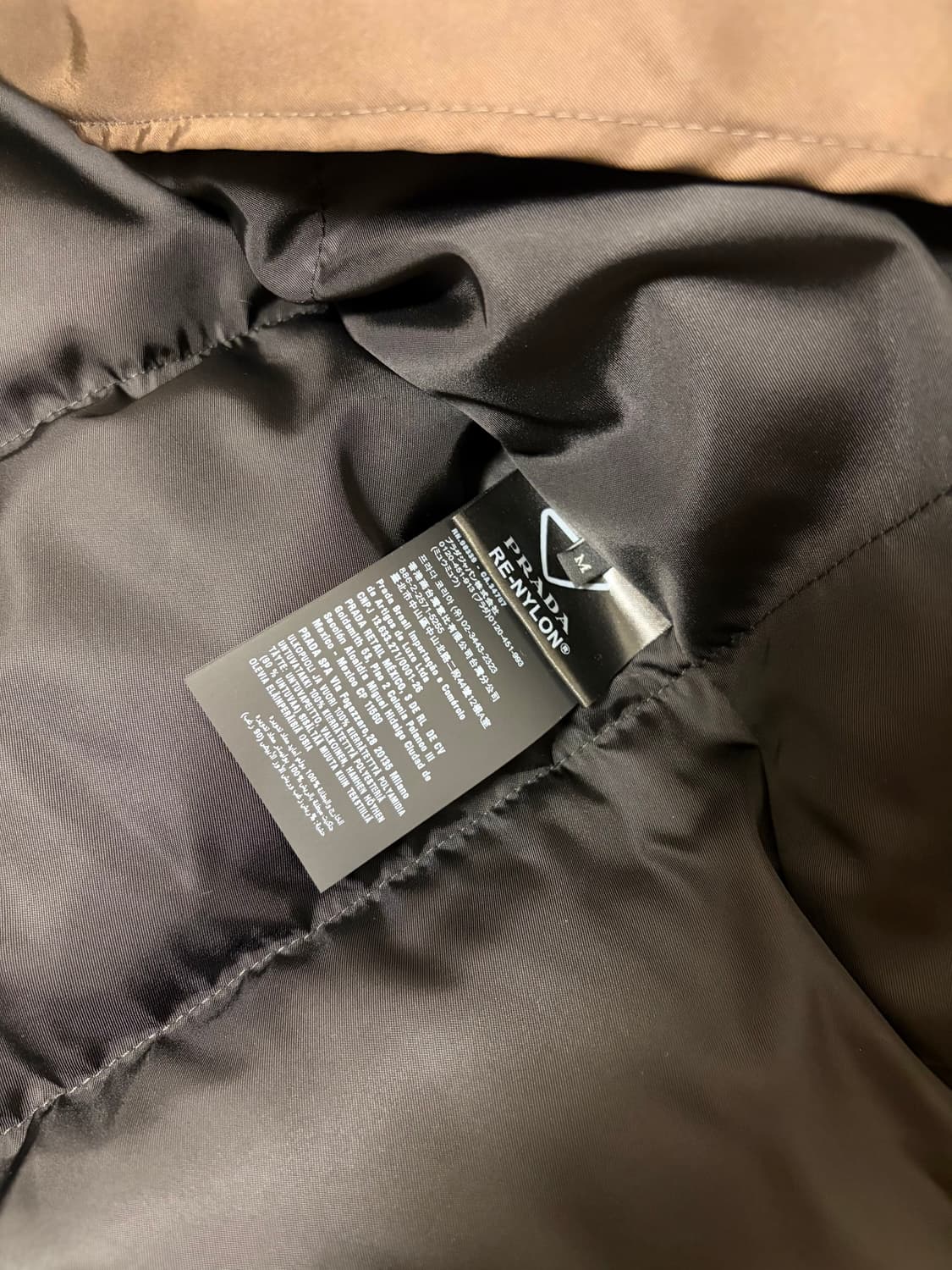 프라다 리나일론 패딩 상품이미지3