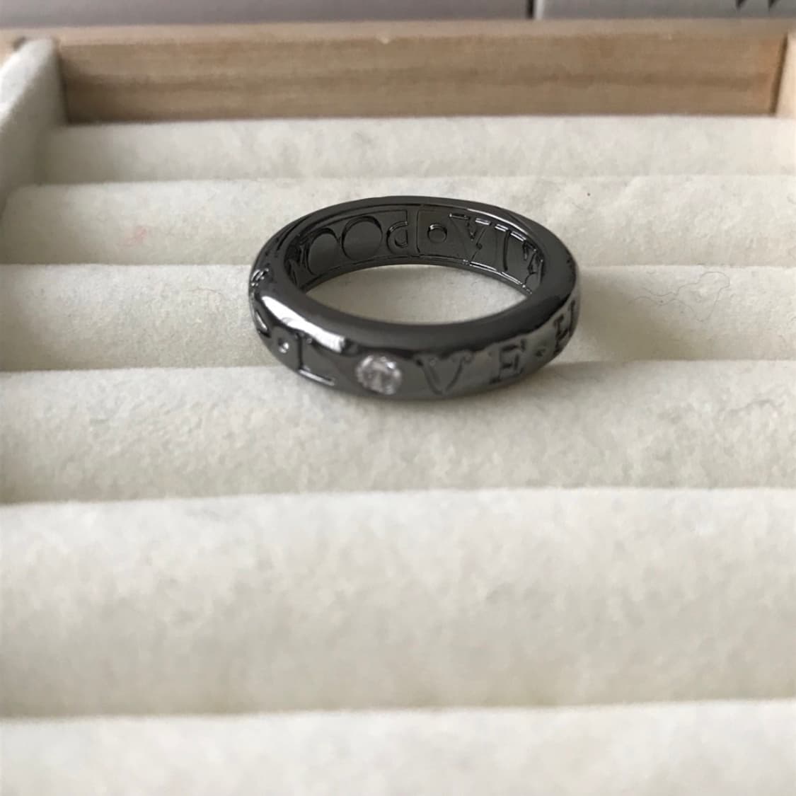 비비안 웨스트우드 아카이브 레터링 orb 각인링 반지 상품이미지2