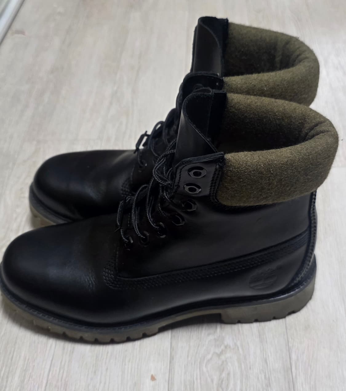 팀버랜드 6인치 프리미엄 블랙 레더부츠(255) 상품이미지2