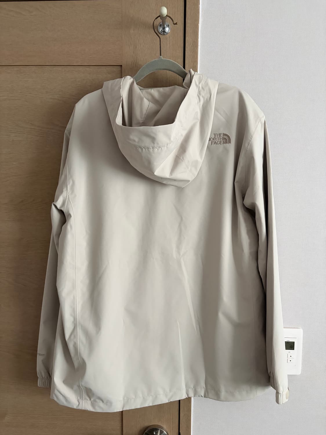 노스페이스 바람막이 상품이미지3