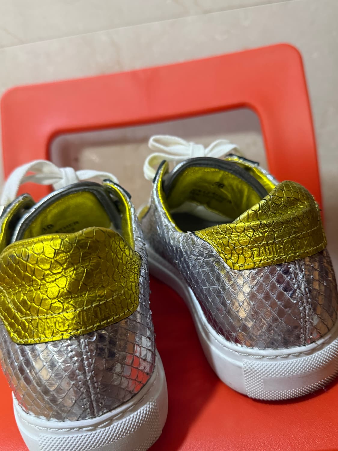 자딕 앤 볼테르 글로시 스니커즈 상품이미지2