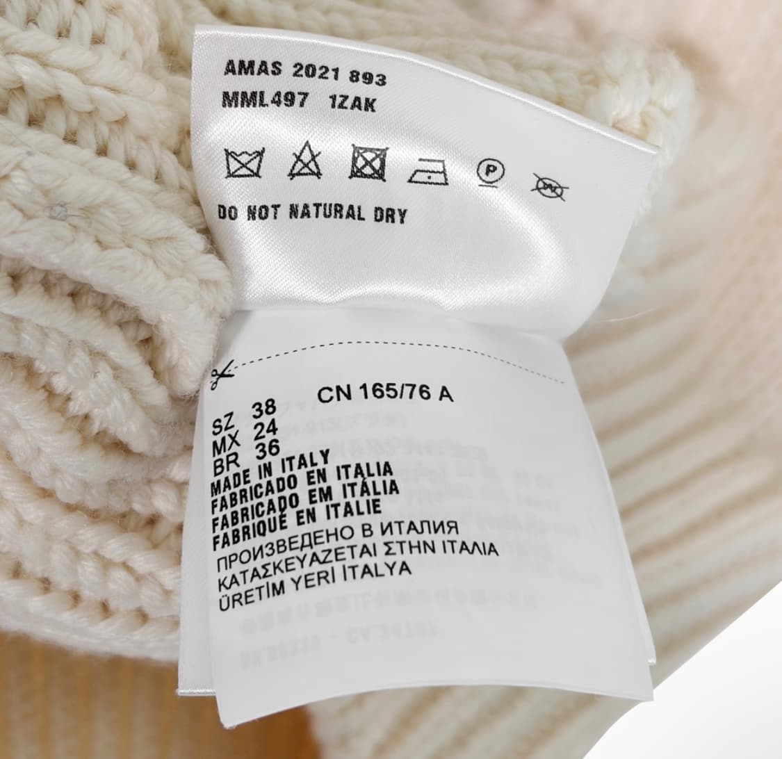 [38] 미우미우 여성 헤비 울 케이블 M로고 크루넥 니트 스웨터 화이트 상품이미지10