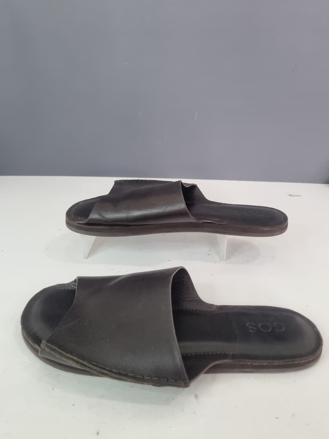 Cos 42 레서 슬리퍼 상품이미지2