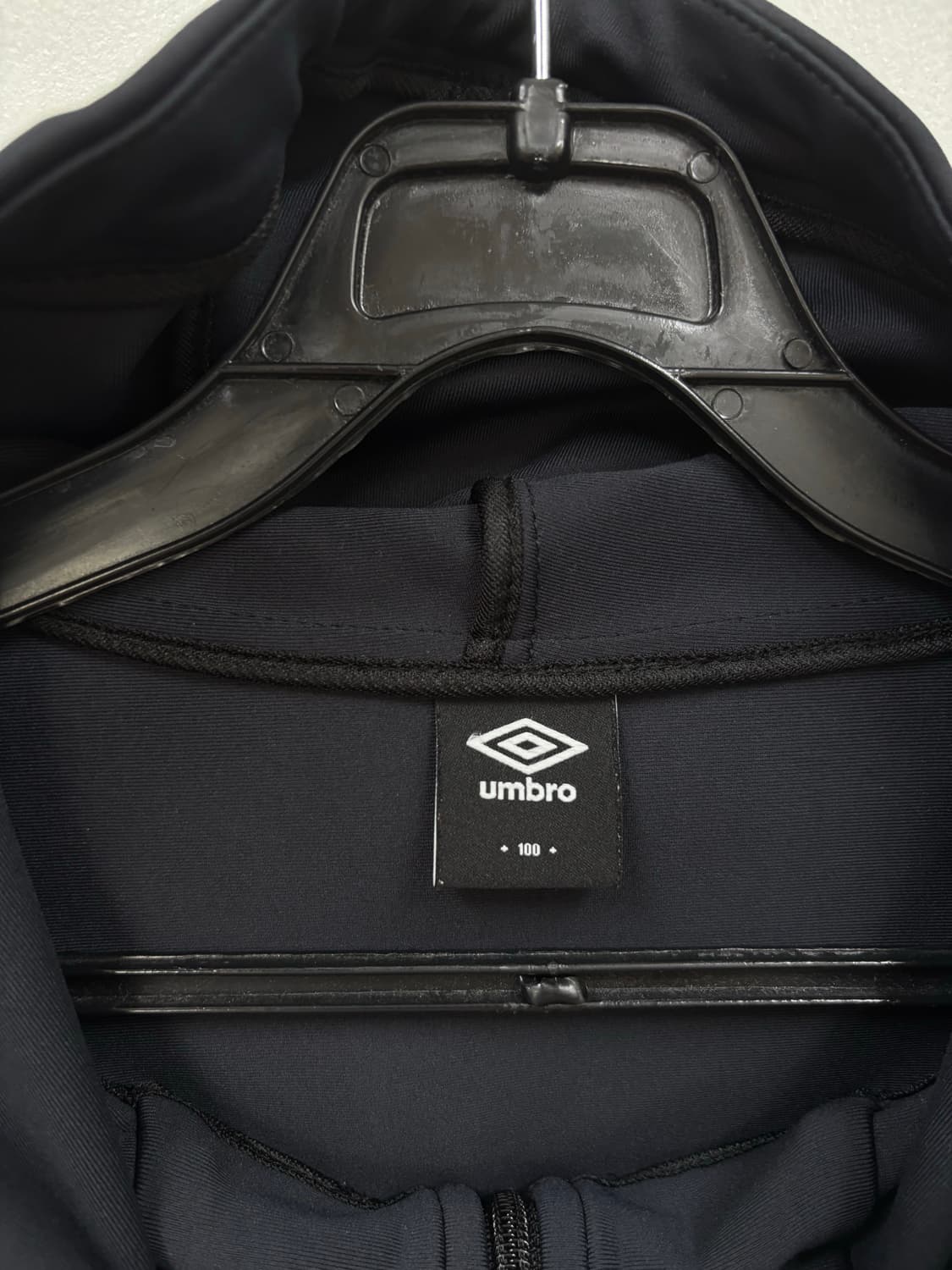 엄브로 후드집업 상품이미지4