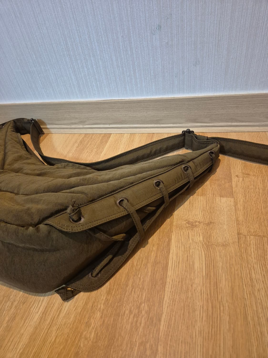 르메르 게임백 미디움 카키 상품이미지4