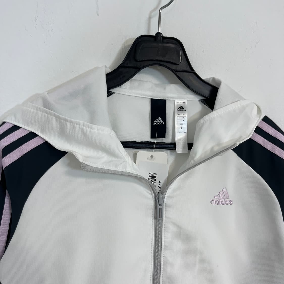 Adidas charcoal pink  windbreaker 상품이미지5