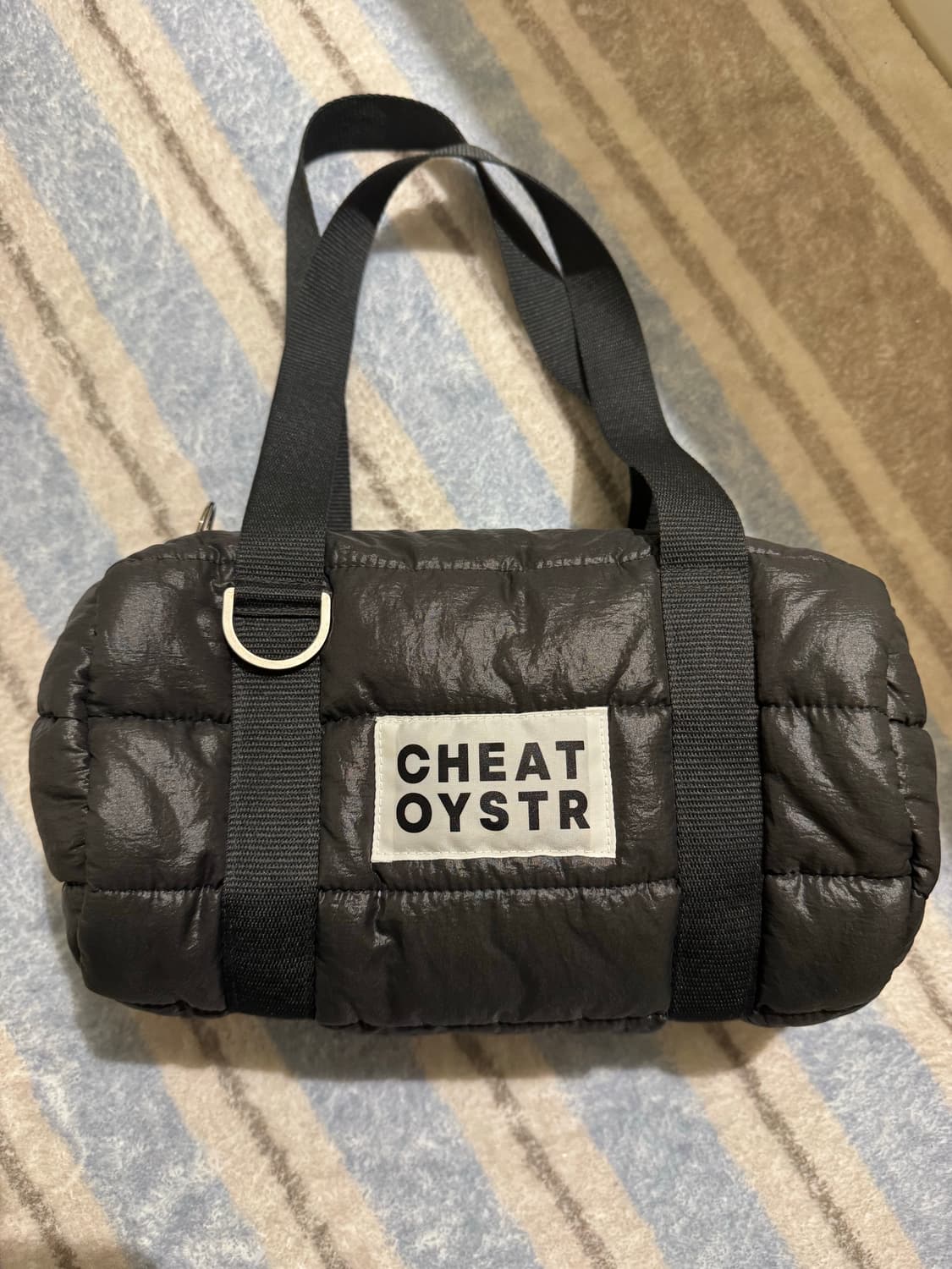 치팅오이스터 숄더백 상품이미지1