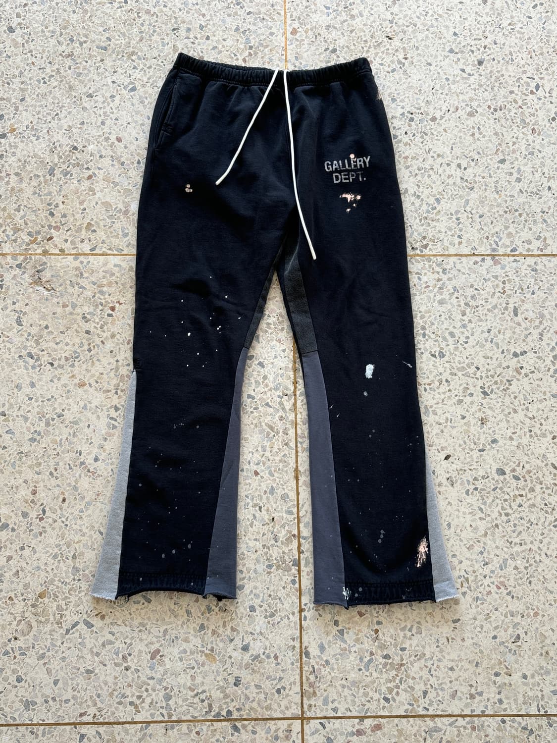 Gallery Dept 페인팅 디테일 플레어 스웻팬츠 상품이미지4