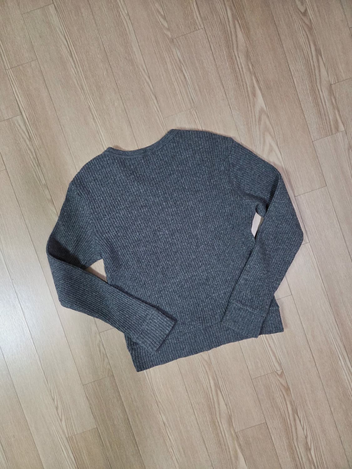 조널 스탠다드 재팬 브이넥 골지 니트 상품이미지4