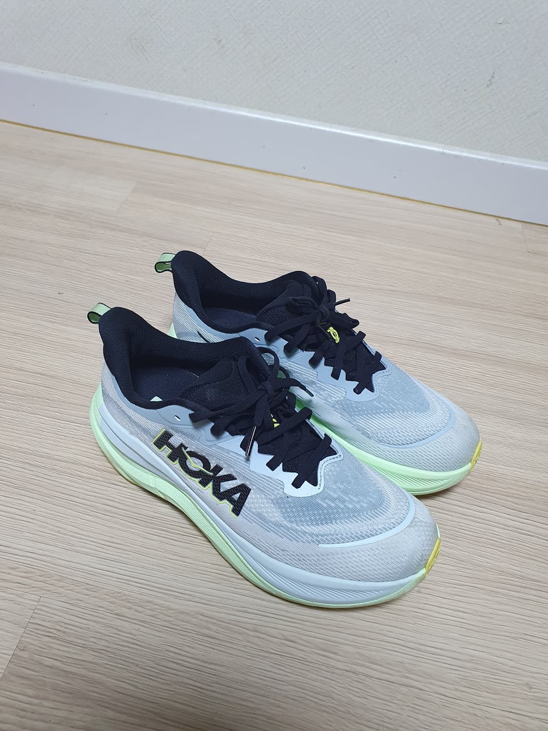 호카 스카이플로우 와이드 러닝화 265 상품이미지2