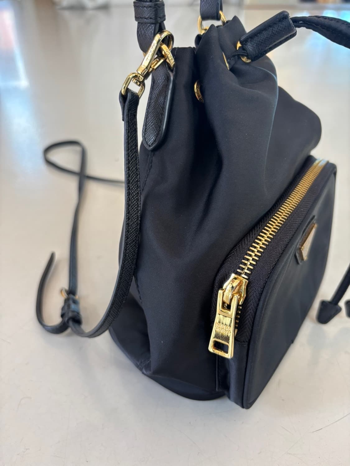 Prada Duet Bucket Bag 상품이미지5