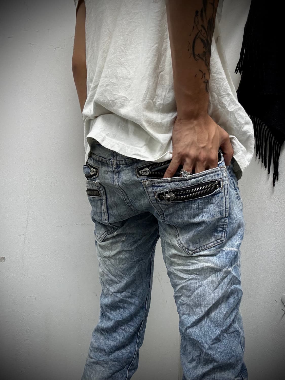 “Vintage”Double Zipper Detail Crack Wash 상품이미지3
