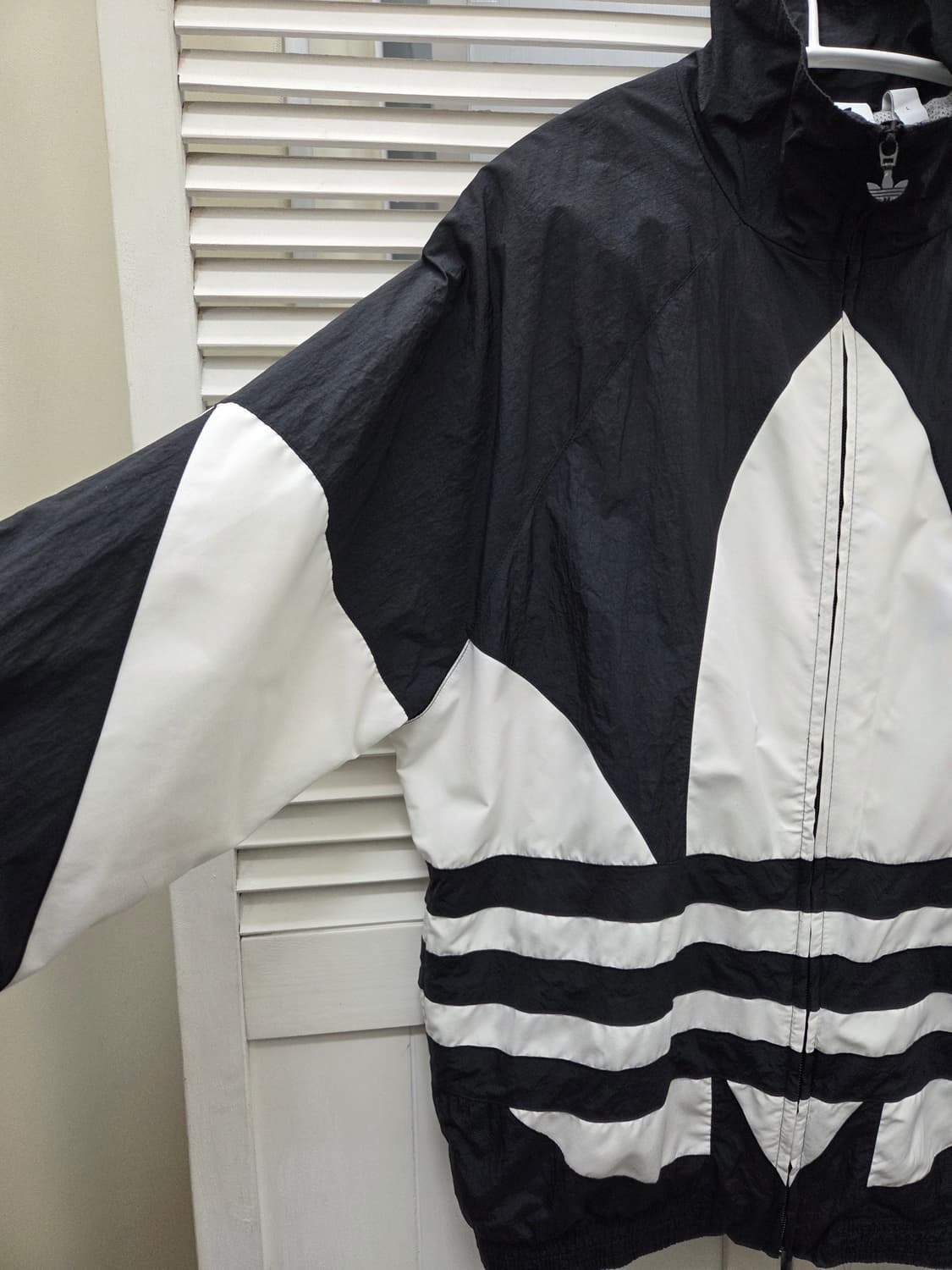 아디다스 빅트레포일 트랙탑 자켓 상품이미지4