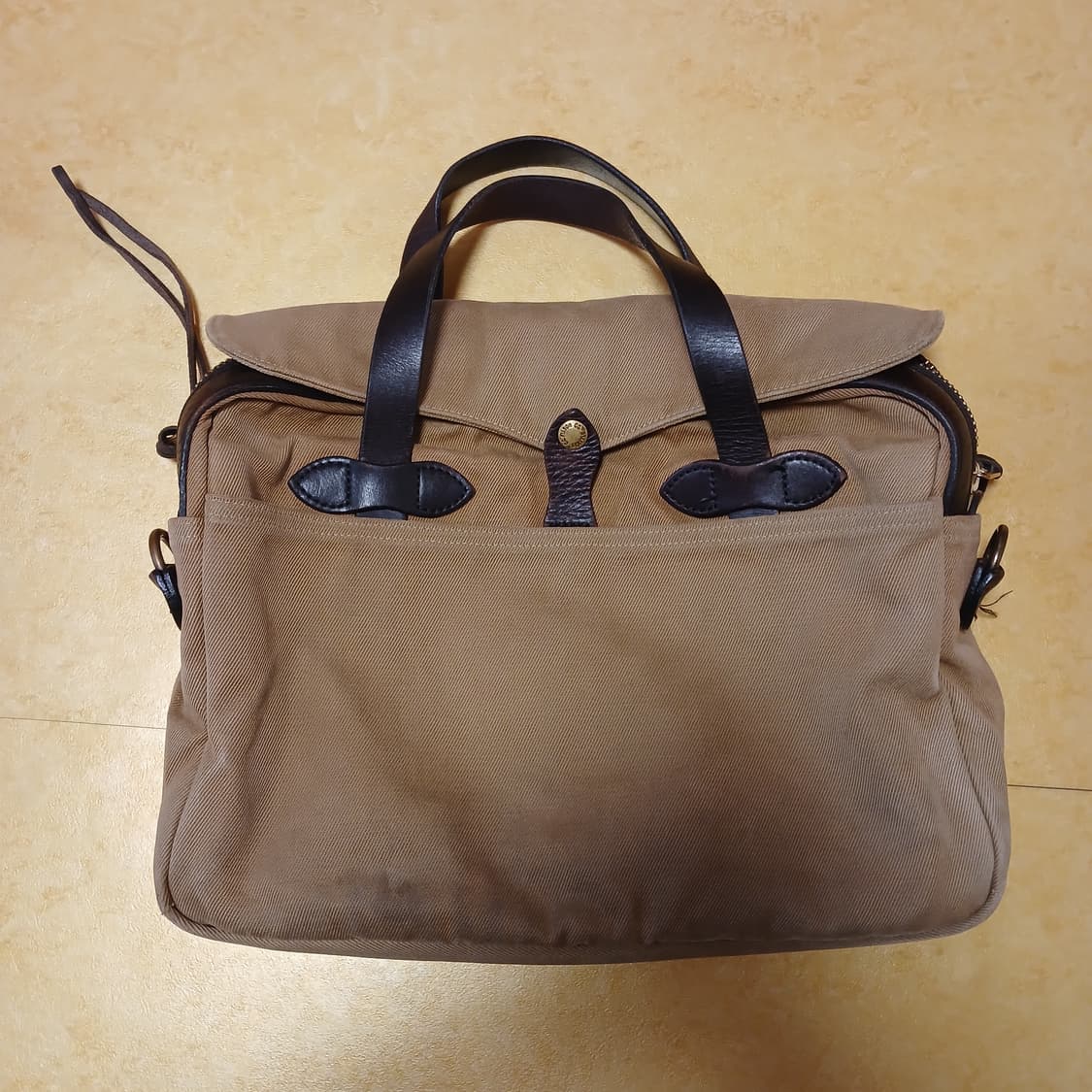 필슨 256 가방. USA생산. 어깨끈 없음. 상품이미지1