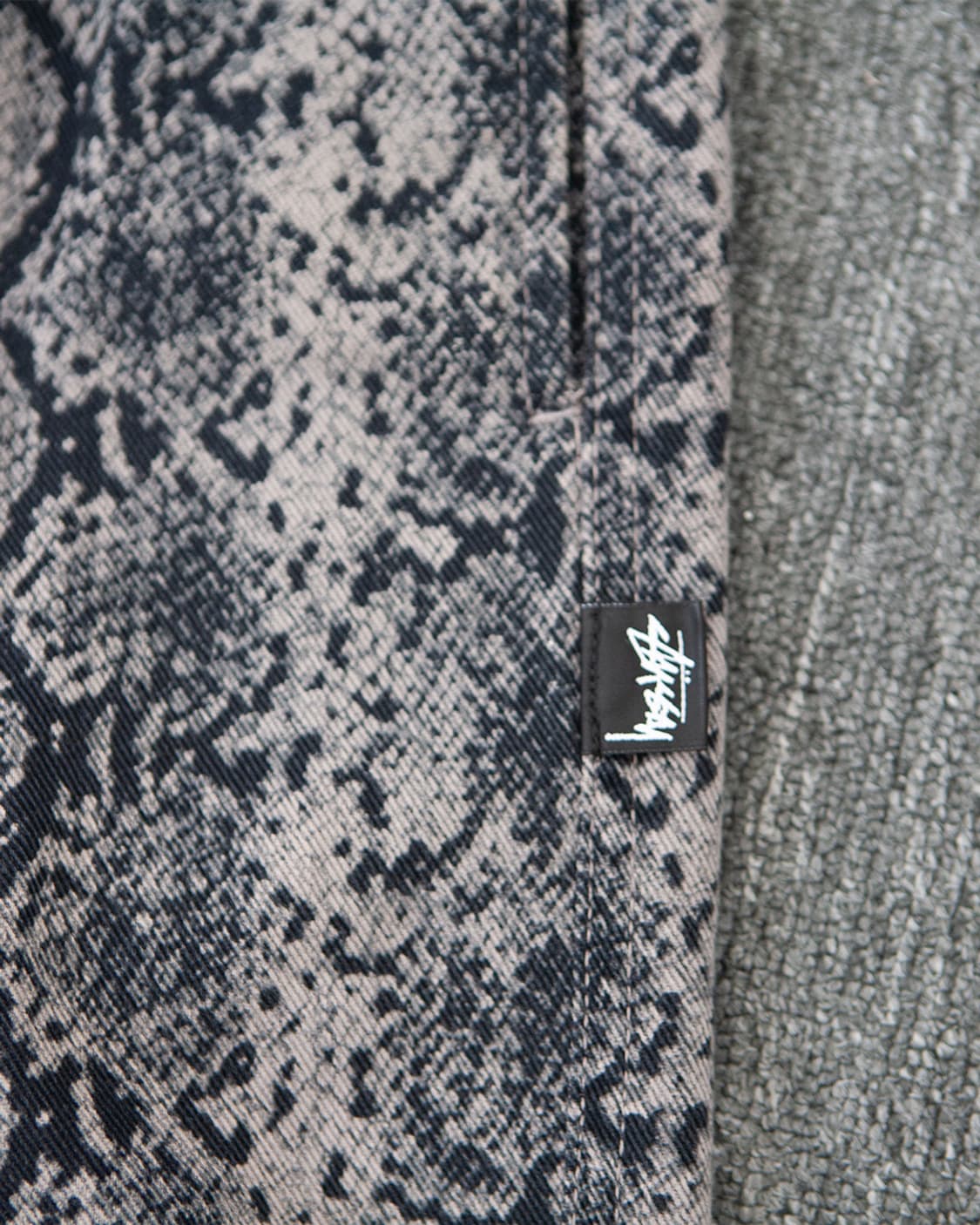 스투시 스네이크 비치팬츠 상품이미지4