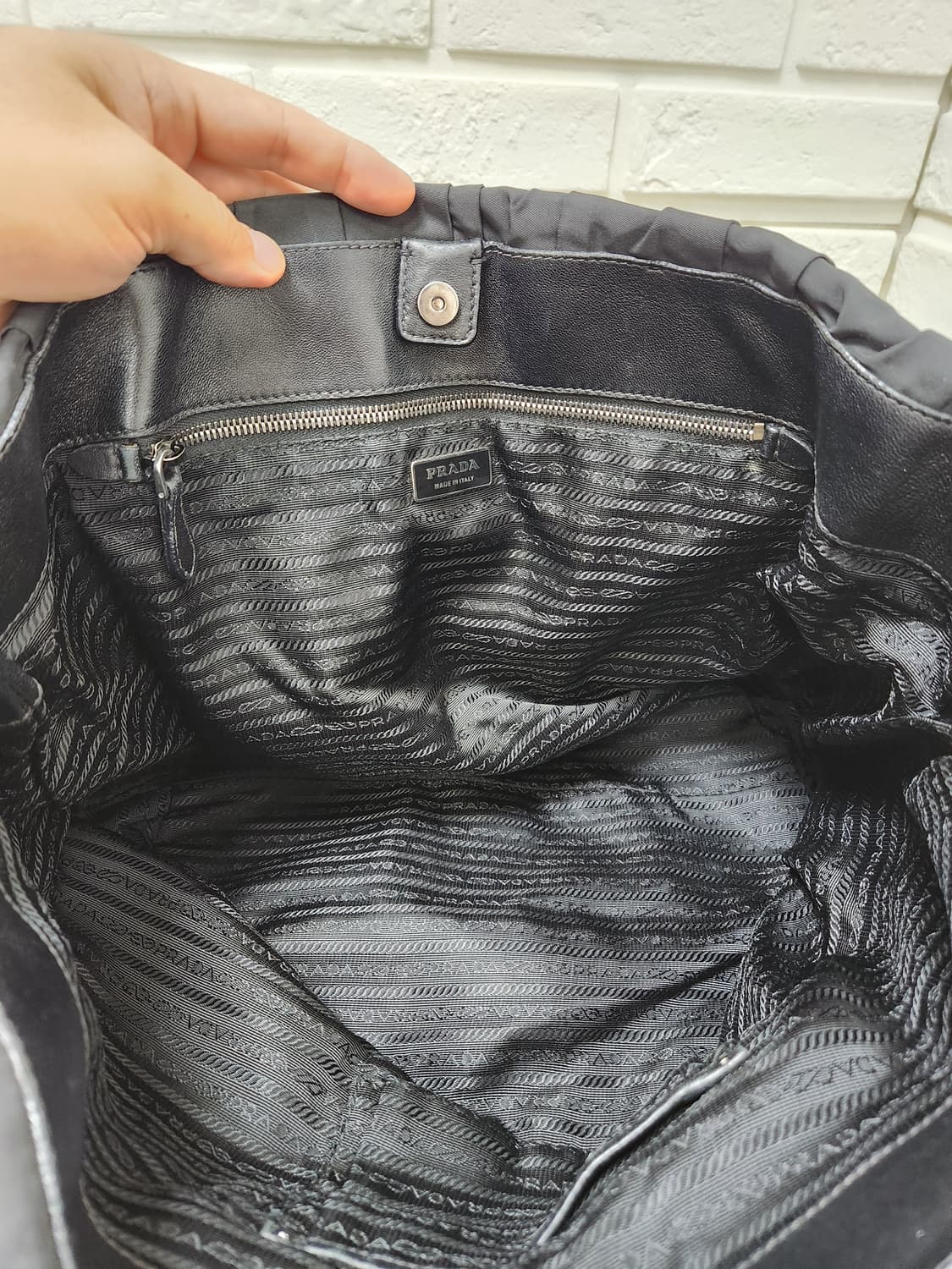 [정품] 프라다 은장 고프레 테수토 토트백 라지 블랙 상품이미지8