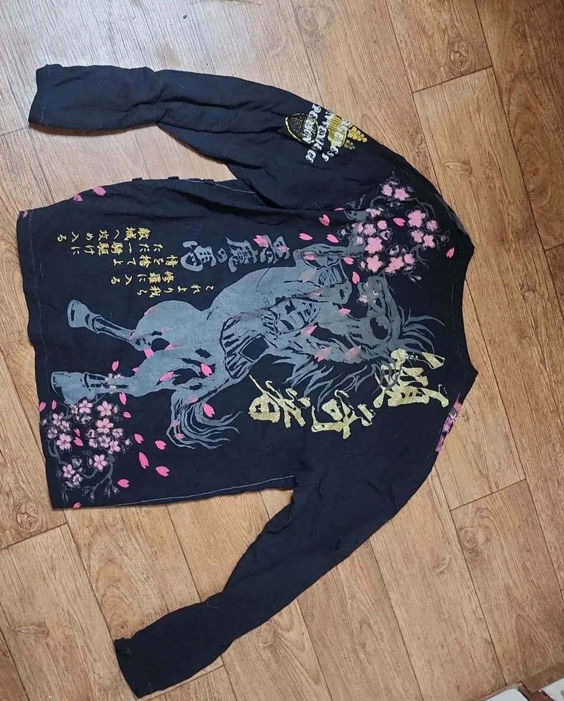 카라쿠리 스타일 긴팔 티셔츠 상품이미지1