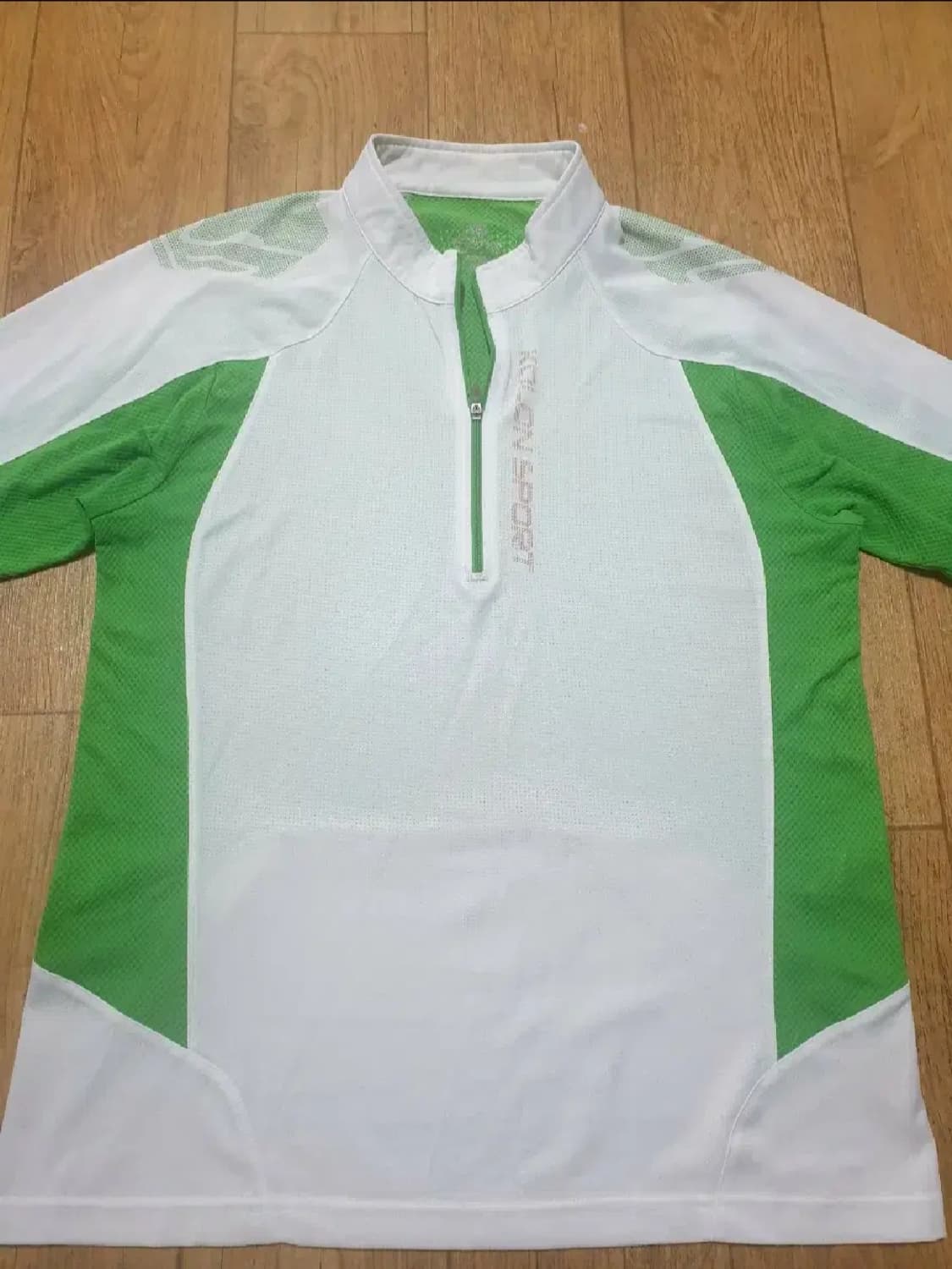 코오롱 아웃도어 반집업 95 사이즈입니다 상품이미지1